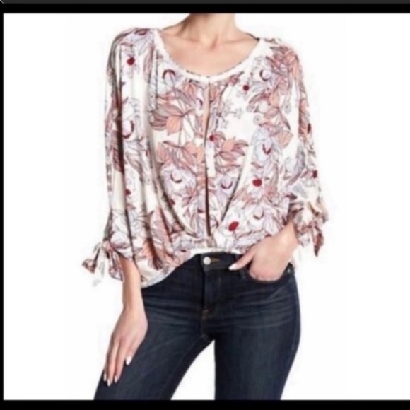 Free People “Keeping on Top “ top - Picture 5 of 10